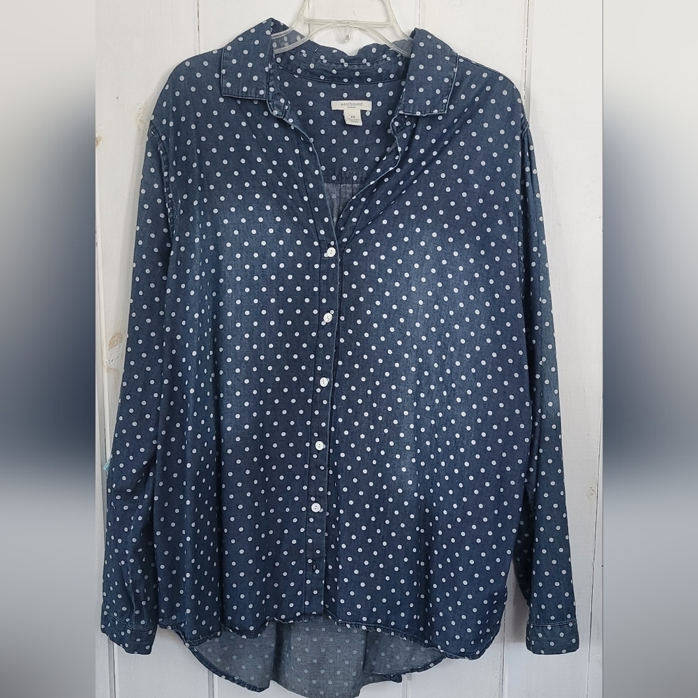 Westbound Dark Blue Chambray Hi/Lo Shell Buttondown Top